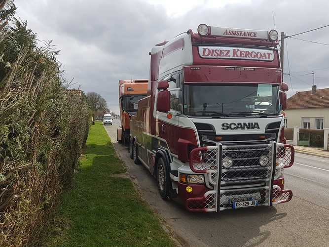 Remorquage d’un camion Scania de Auxerre à Avranches